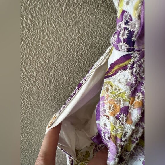 Adelyn Rae Anthropologie Gina Floral Print Embroidered Eyelet Romper Size S - Picture 12 of 14
